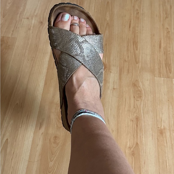 Papillio by Birkenstock Gold Metallic Snakeskin Daytona Leather Sandals 8 - Picture 10 of 10